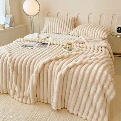 Cozy Thickened Flannel Blanket – Soft Striped Throw for Bed, Sofa & Travel